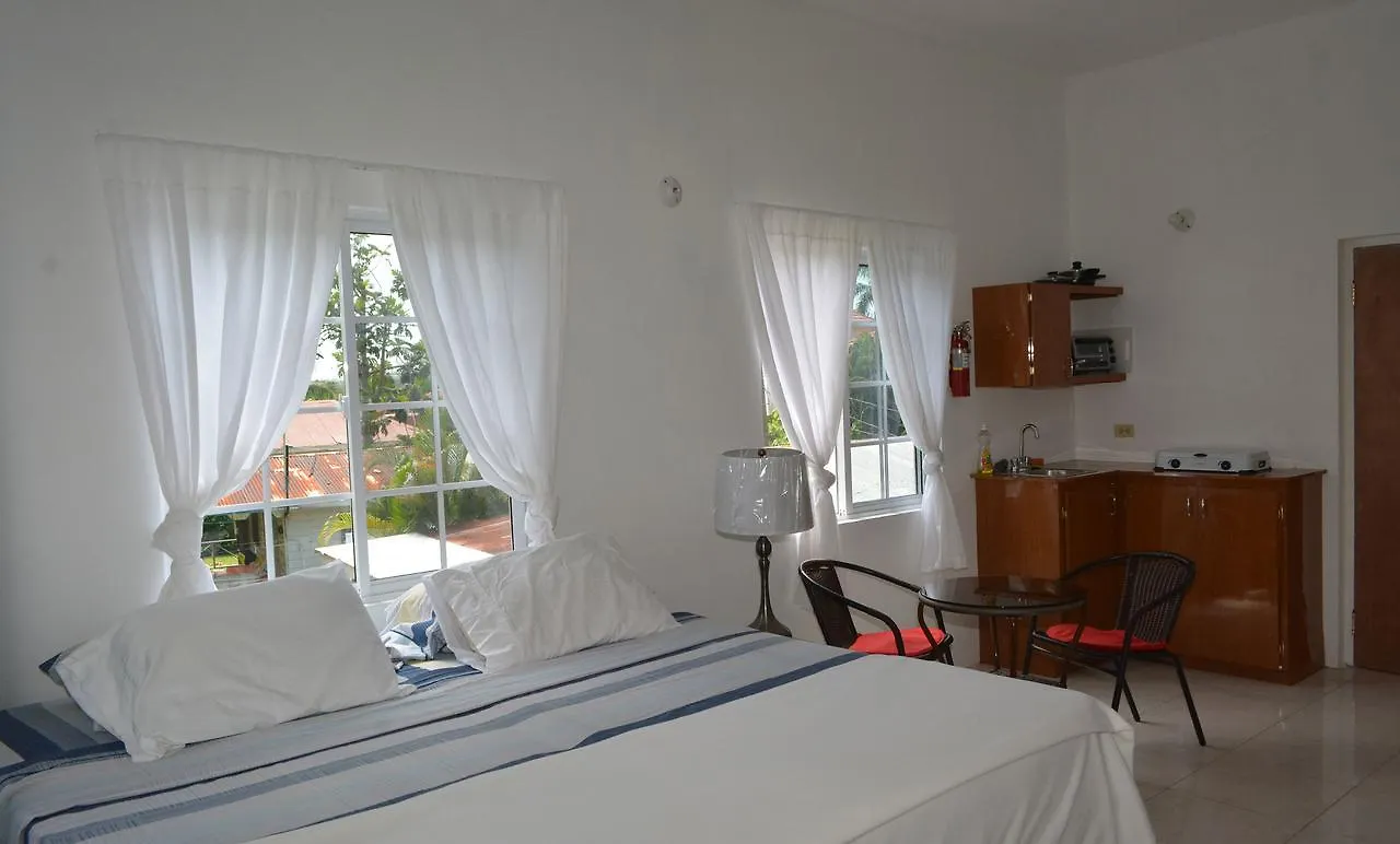 Cozy Coco Guest House 네그릴