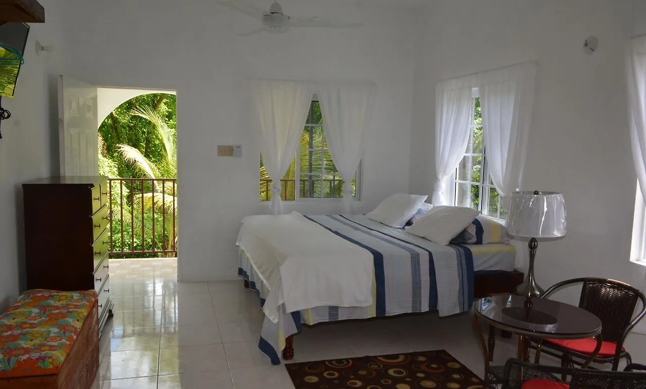 Cozy Coco Guest House 네그릴